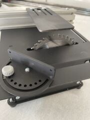 Mini Tezgah Tipi Daire Testere – 150W Güç, 115mm Bıçak ile Yüksek Kesim Performansı